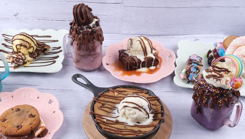 SMUSHKIES Desserts & Coffee